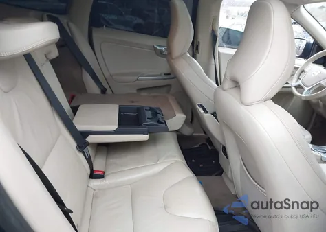 2011 Volvo Xc60 3.2 from USA, damaged, VIN YV4940DZXB2168317